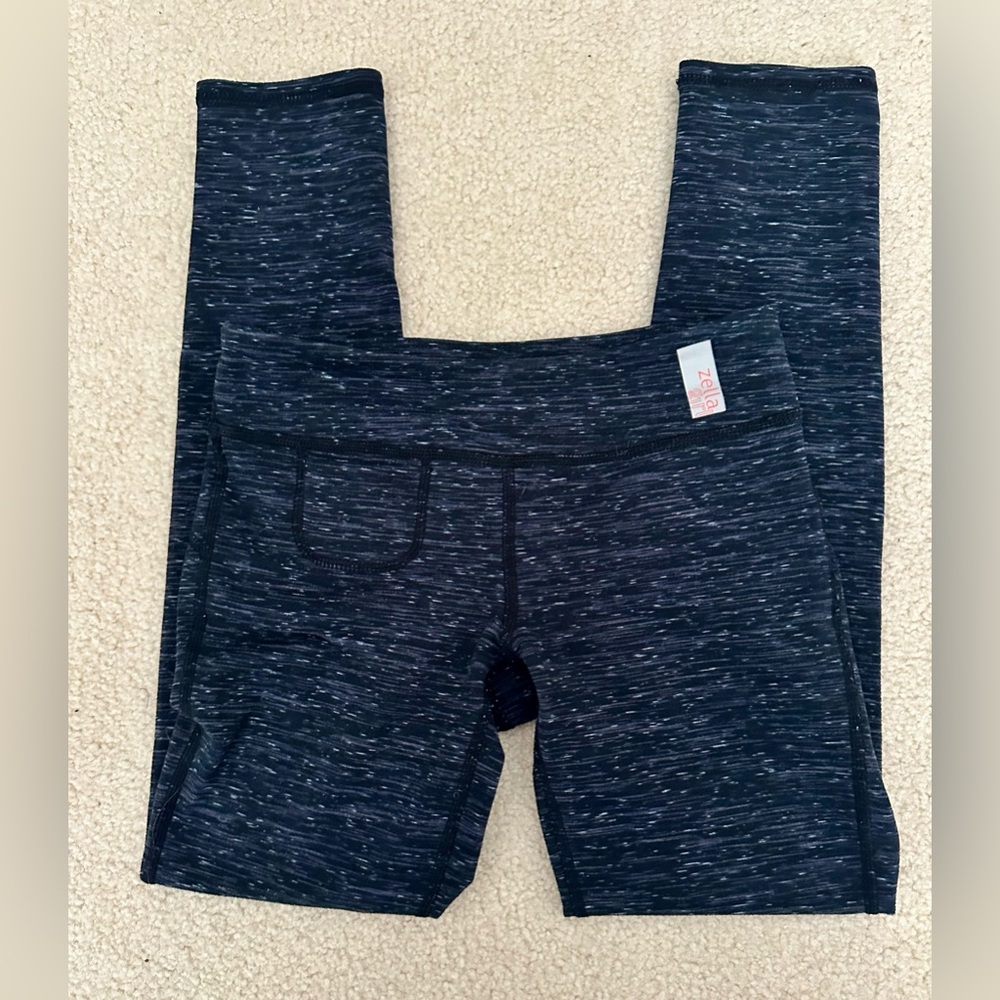 Zella Girl, Stretch Pull-On-Leggins
Size S/P girl
Good Pre-Owned